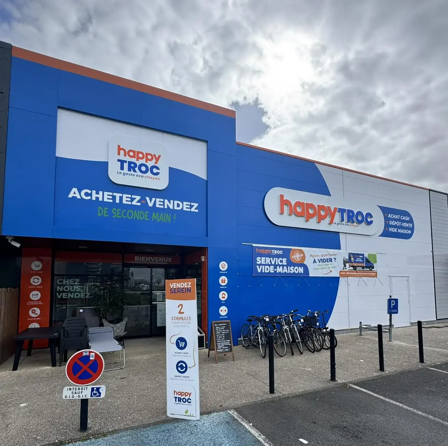 Photo Happy TROC Niort, vide maison et débarras 79